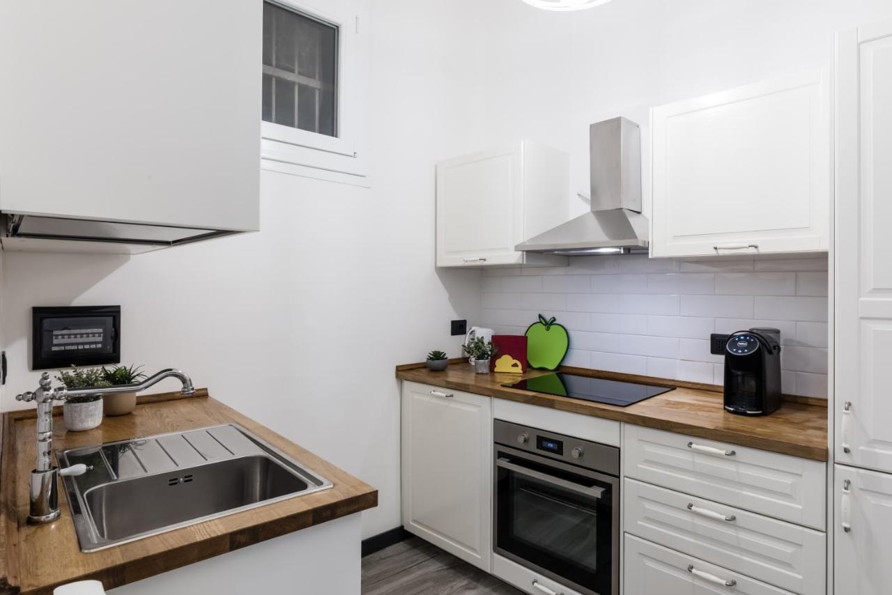 Acquario 5' Free Wifi & Netflix "Prione" By Tilo Apartment'S Génova Exterior foto